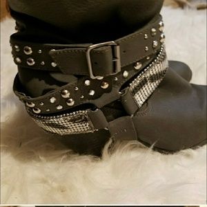 Not Rated boots reserved